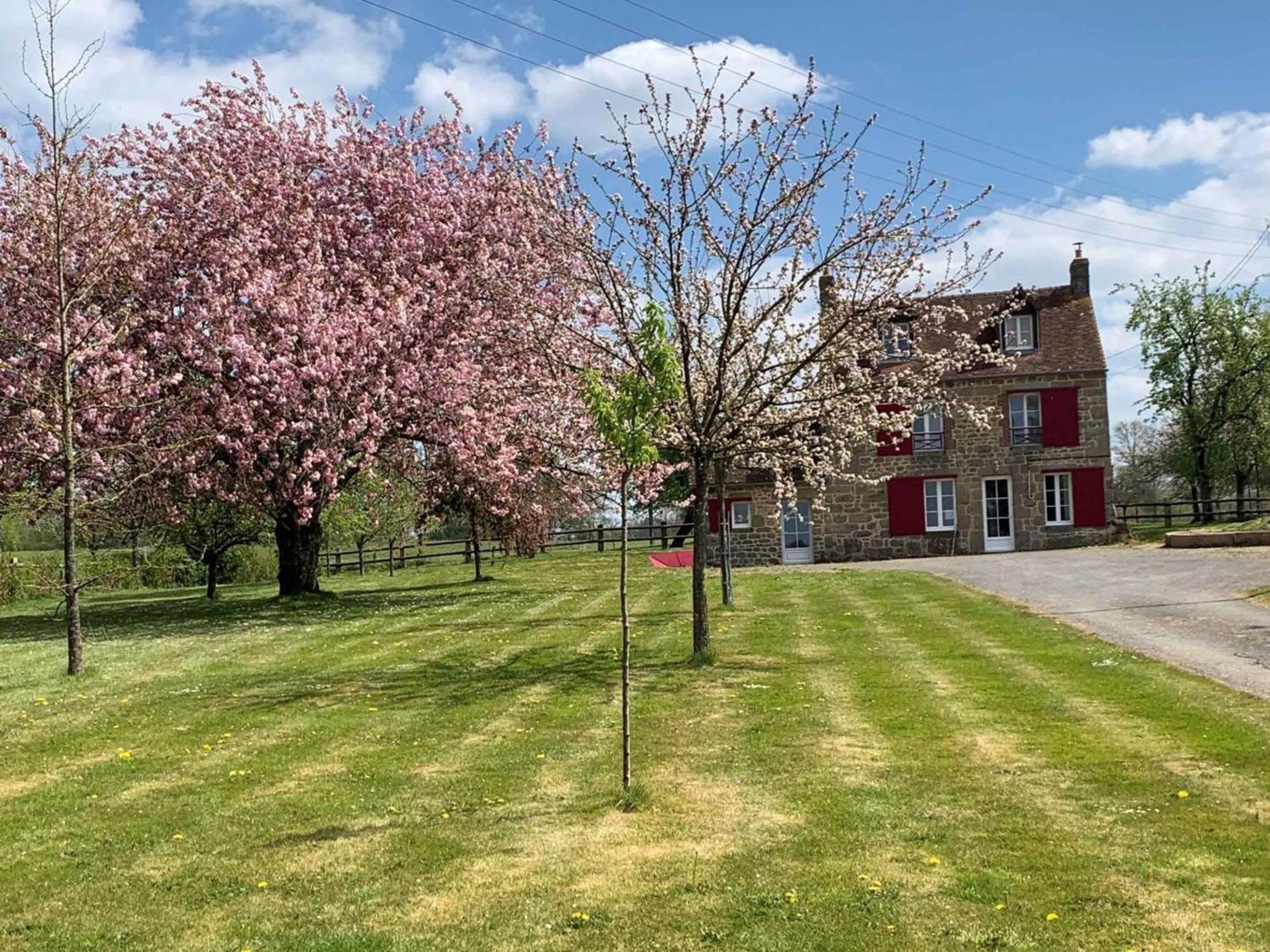 Maison Normande Renovee Avec Grand Jardin, Ideale Pour Famille, Proche Lac Et Randonnees - Fr-1-497-143 Menil-Gondouin Exterior photo